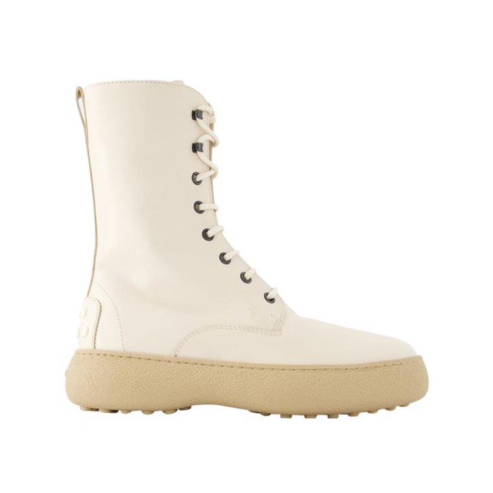 Shop fashion from Tod's