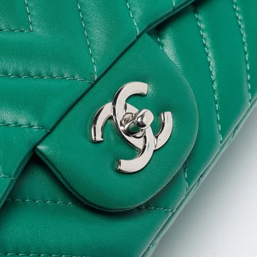 Chanel Vintage Pre-owned Leather shoulder-bags Green Dames