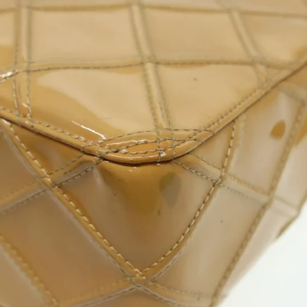 Chanel Vintage Pre-owned Canvas chanel-bags Yellow Dames