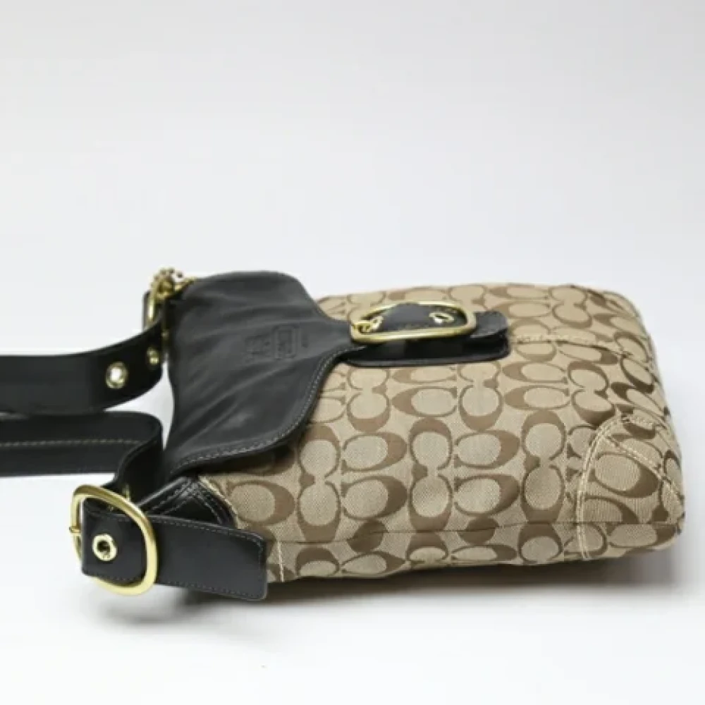Coach Pre-owned Fabric shoulder-bags Beige Dames