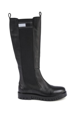 black-leather-pull-on-boots