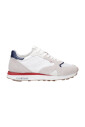 sneakers-blanches-style-decontracte-retro