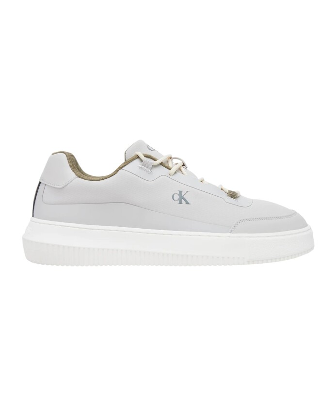 casual-sneakers-for-everyday-wear