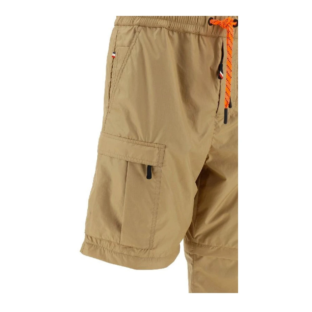 Moncler Nylon Cargo Broek met Trekkoord Taille Beige Heren