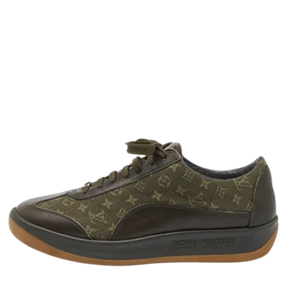 Louis Vuitton Vintage Pre-owned Fabric sneakers Green Dames 