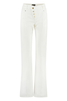 asymmetric-closure-jeans