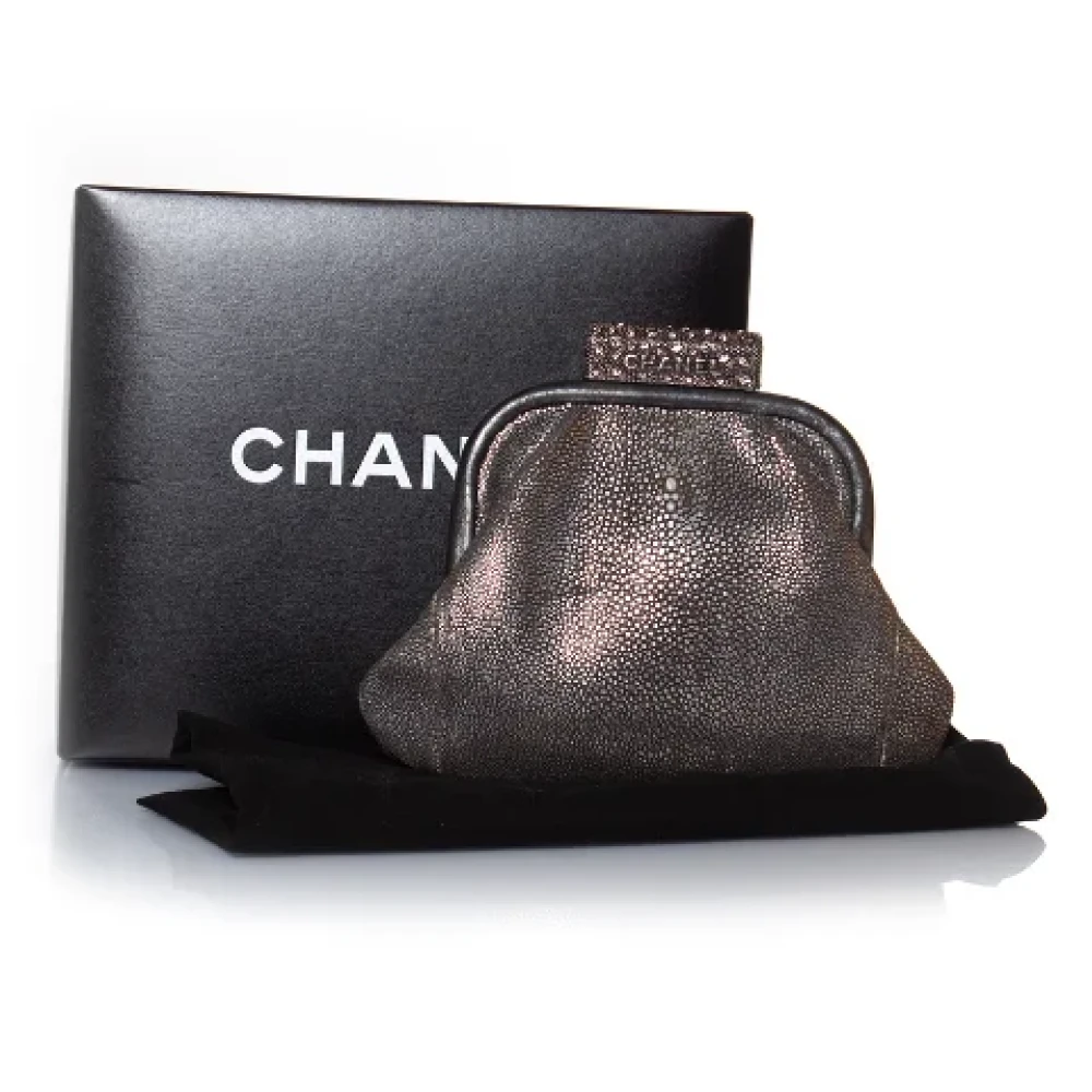 Chanel Vintage Pre-owned Fabric clutches Gray Dames