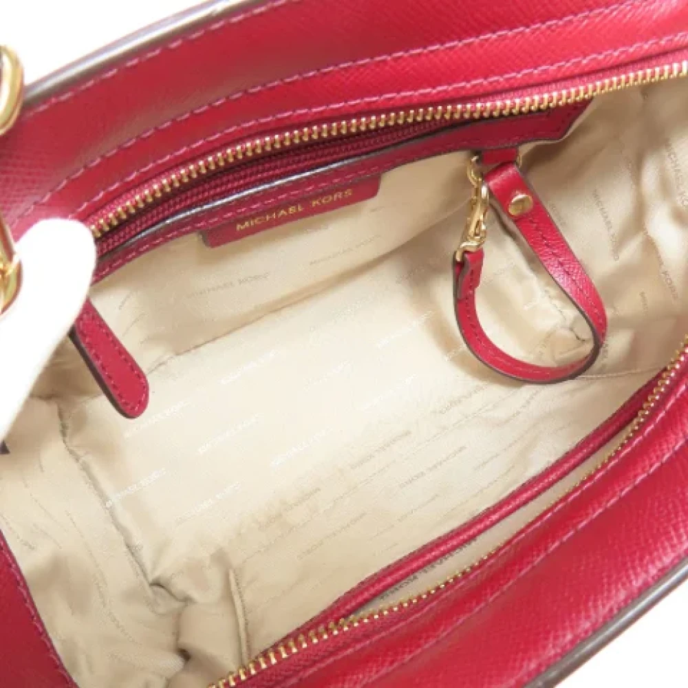 Michael Kors Pre-owned Plastic shoulder-bags Red Dames