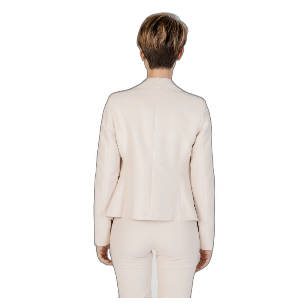 RINASCIMENTO Chique Blazer met Reverskraag en Knopen Beige Dames