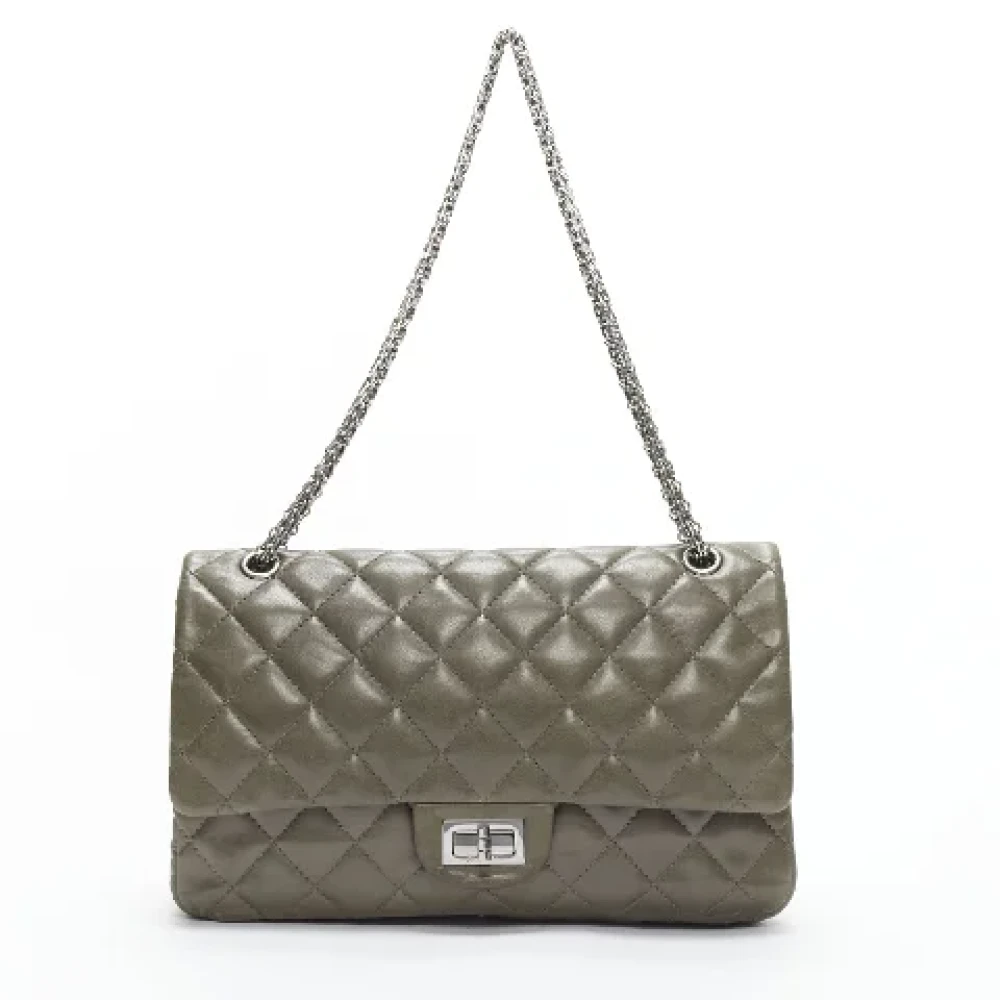 Chanel Vintage Pre-owned Leather handbags Gray Dames