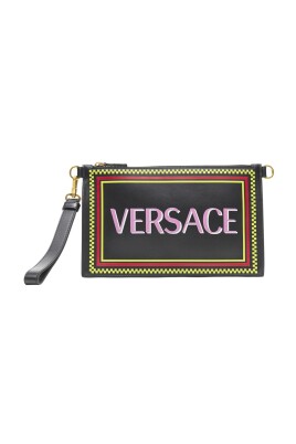 pochette-en-cuir-elegante-avec-dragonne