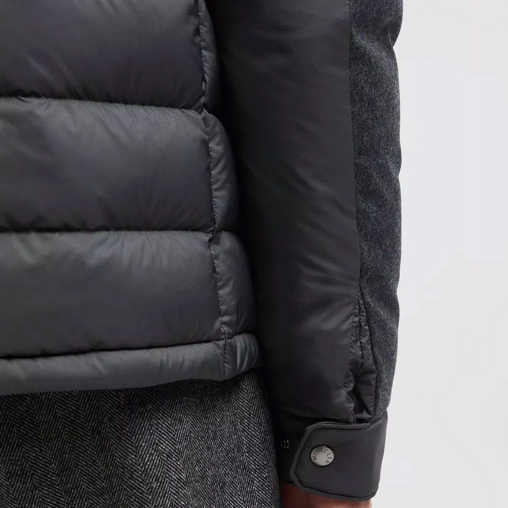 Moncler Korte donsjas met wollen details Gray Heren