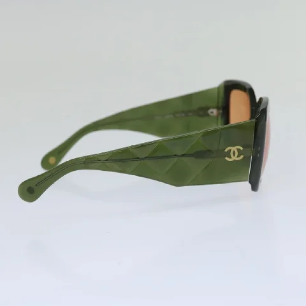 Chanel Vintage Pre-owned Plastic sunglasses Green Dames