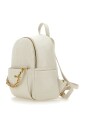 sac-a-dos-blanc-avec-detail-de-chaine