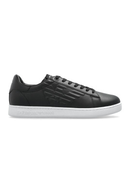 sports-shoes-with-logo