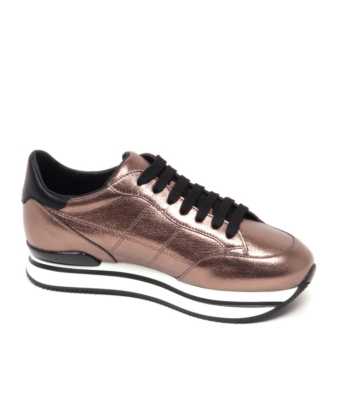 cracked-effect-shoe