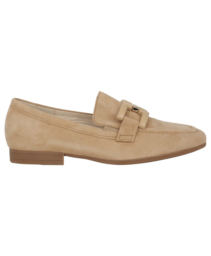 mocassins