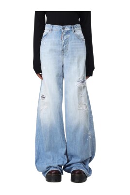 jeans-larges-et-dechires-elegants