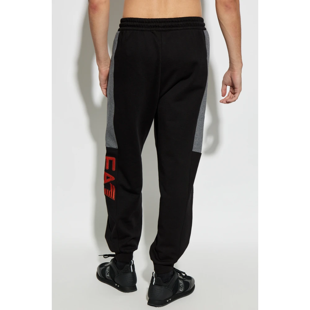 Emporio Armani EA7 Sweatpants met geborduurd logo Black Heren