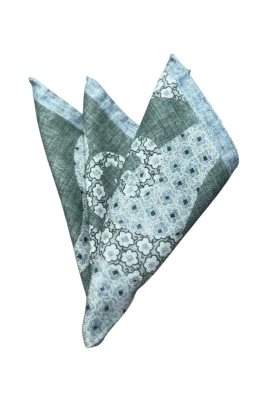 Stilren Pochette Väska