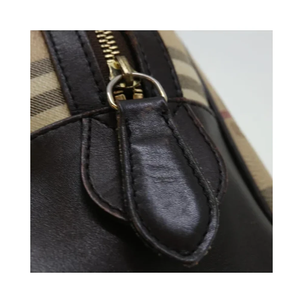 Burberry Vintage Pre-owned Fabric handbags Beige Dames