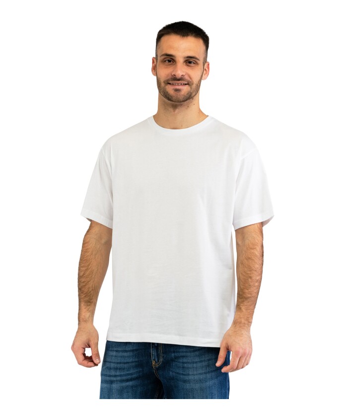 t-shirt-dynamique-et-raffine