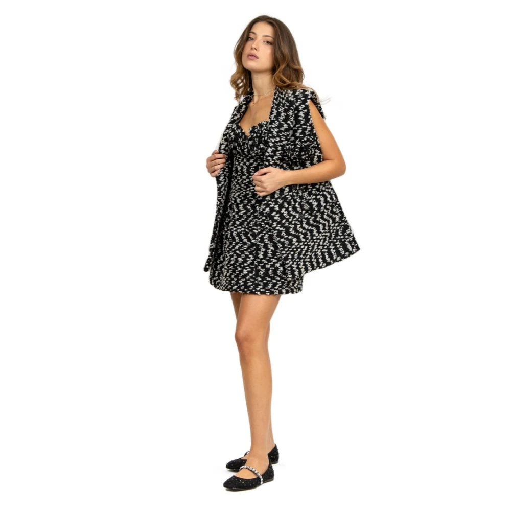 Giuseppe Di Morabito Zwart en Wit Boucle Jas Black Dames