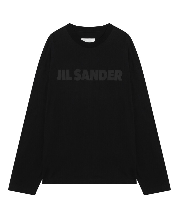 long-sleeve-crew-neck-t-shirt