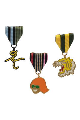 stiligt-pin-set