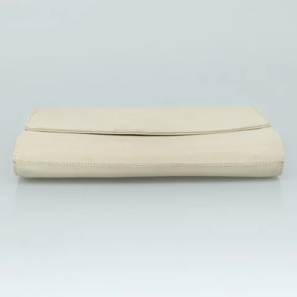 Saint Laurent Vintage Pre-owned Leather clutches Beige Dames