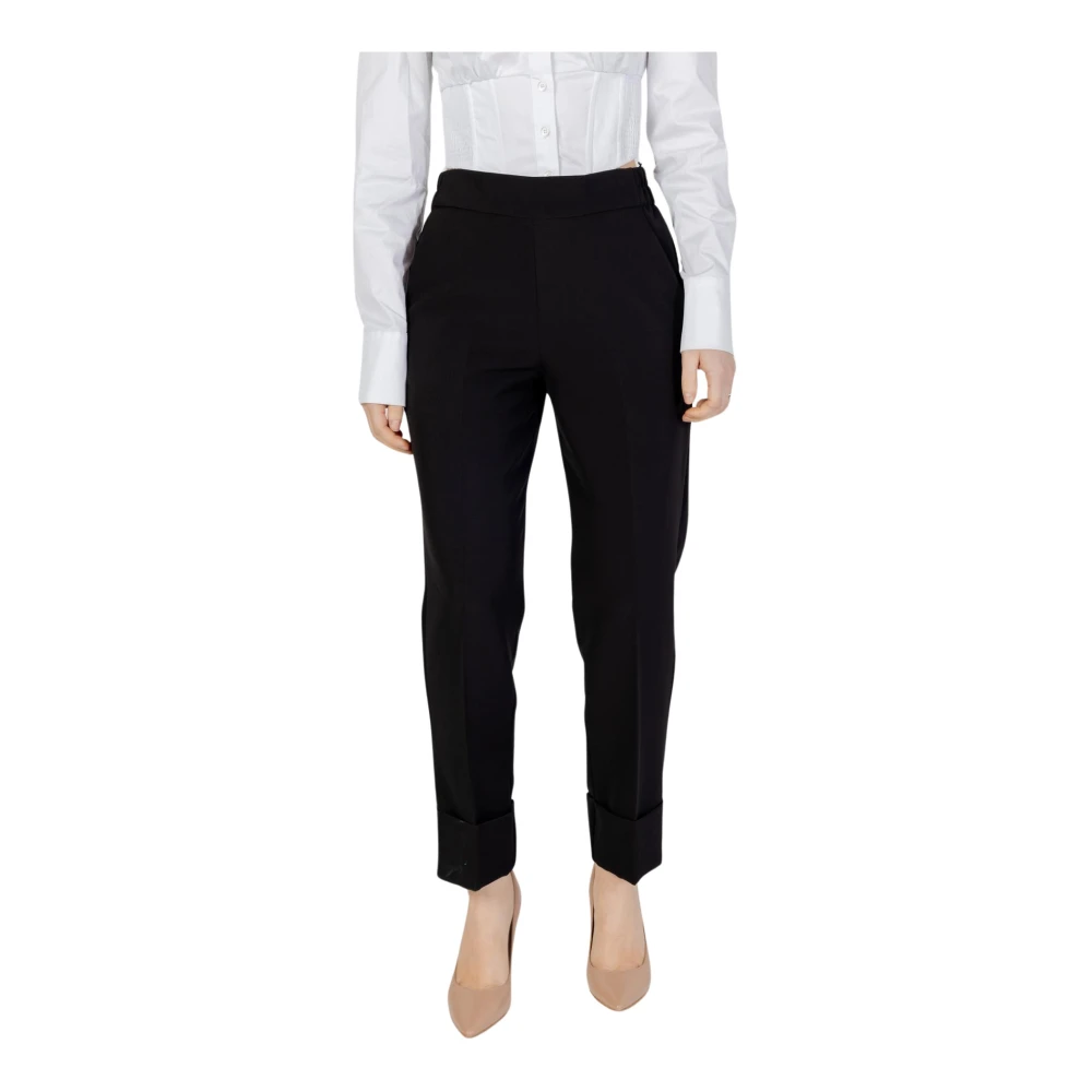 Sandro Ferrone Zwarte elastische broek met zijzakken Black Dames