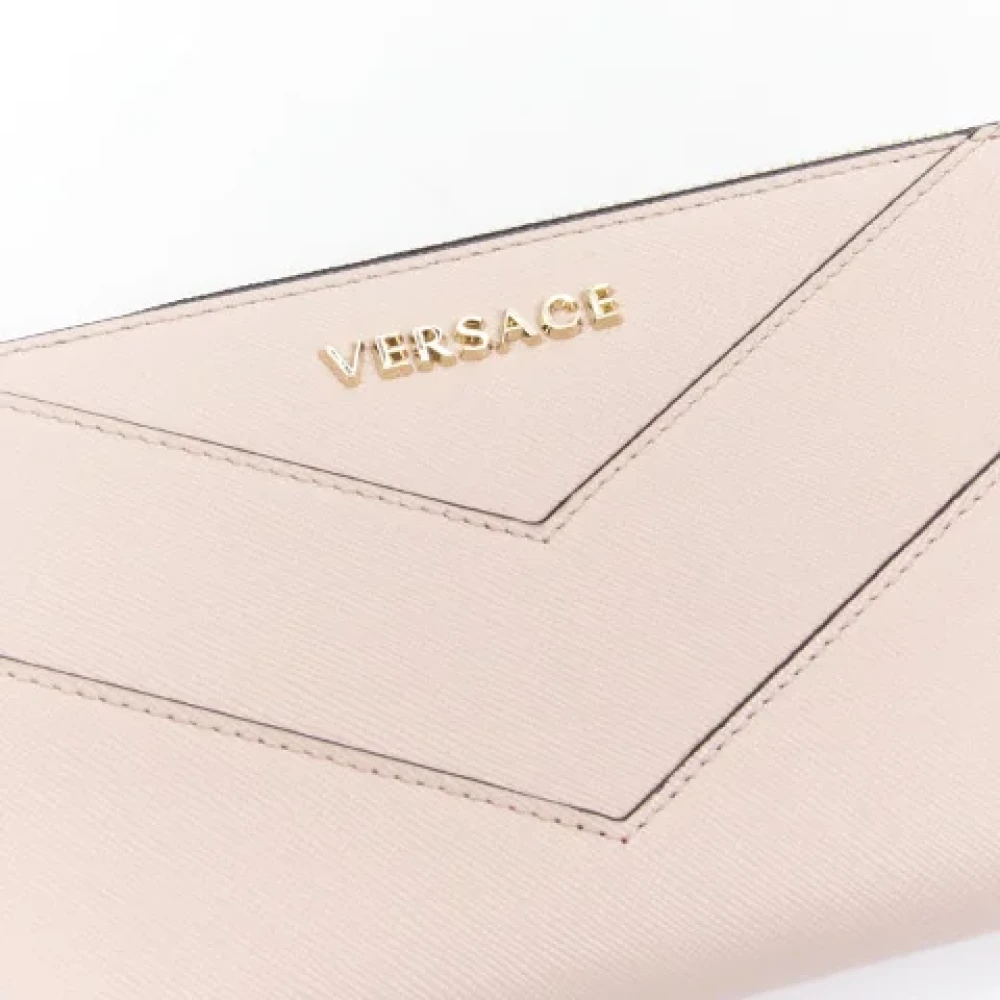 Versace Pre-owned Leather wallets Beige Dames