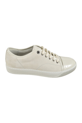 beige-sneakers