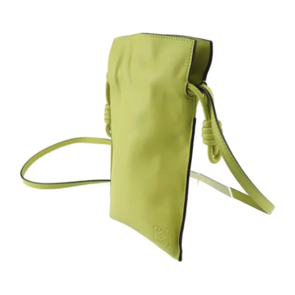 Loewe Pre-owned Fabric shoulder-bags Green Dames