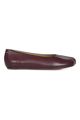 burgundy-slip-on-flat-shoes
