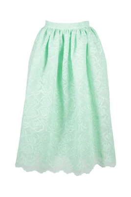 Broderad Ros Spetskjol