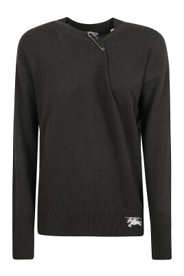 round-neck-knitwear