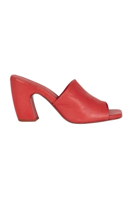 Janis Mules