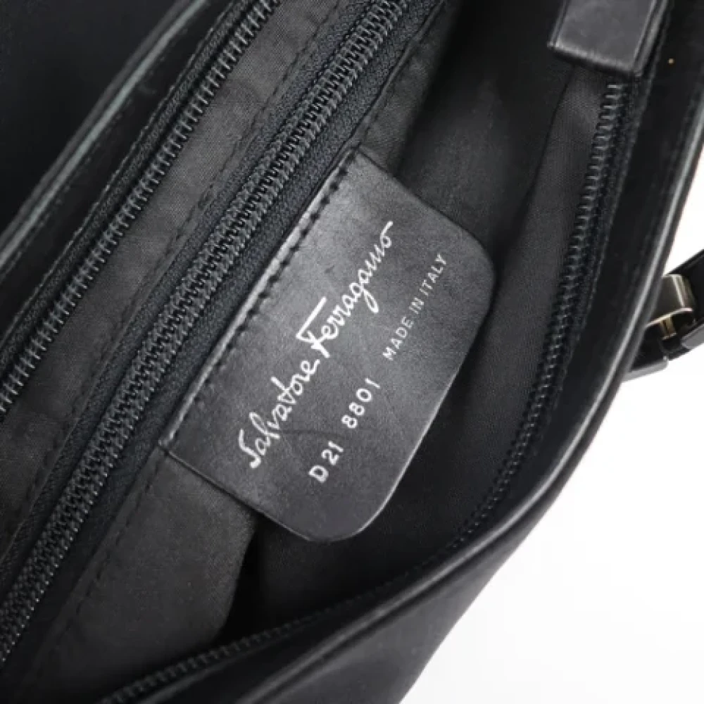 Salvatore Ferragamo Pre-owned Fabric totes Black Dames