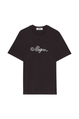 t-shirt-noir-a-mailles-tricotees