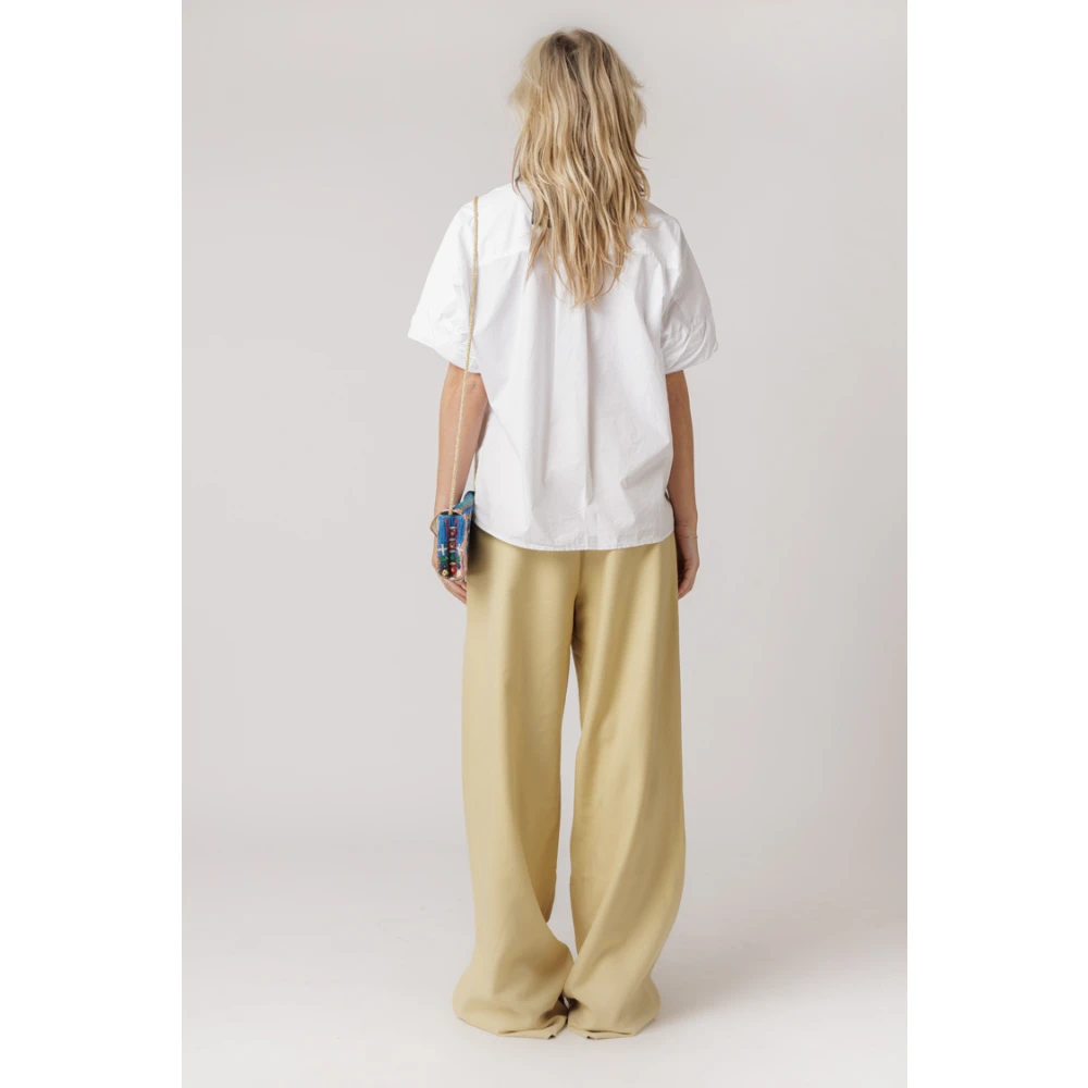 Knit-ted Witte Knoopblouse Korte Mouw White Dames