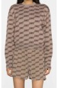 monogram-print-bruine-trui