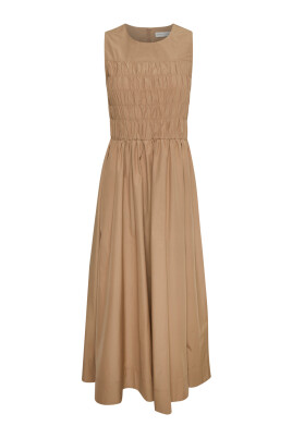 feminine-smock-dress-with-ruffles