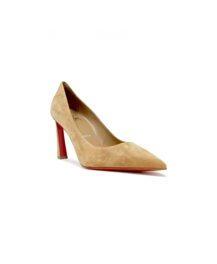 escarpins-en-daim-marron-style-elegant