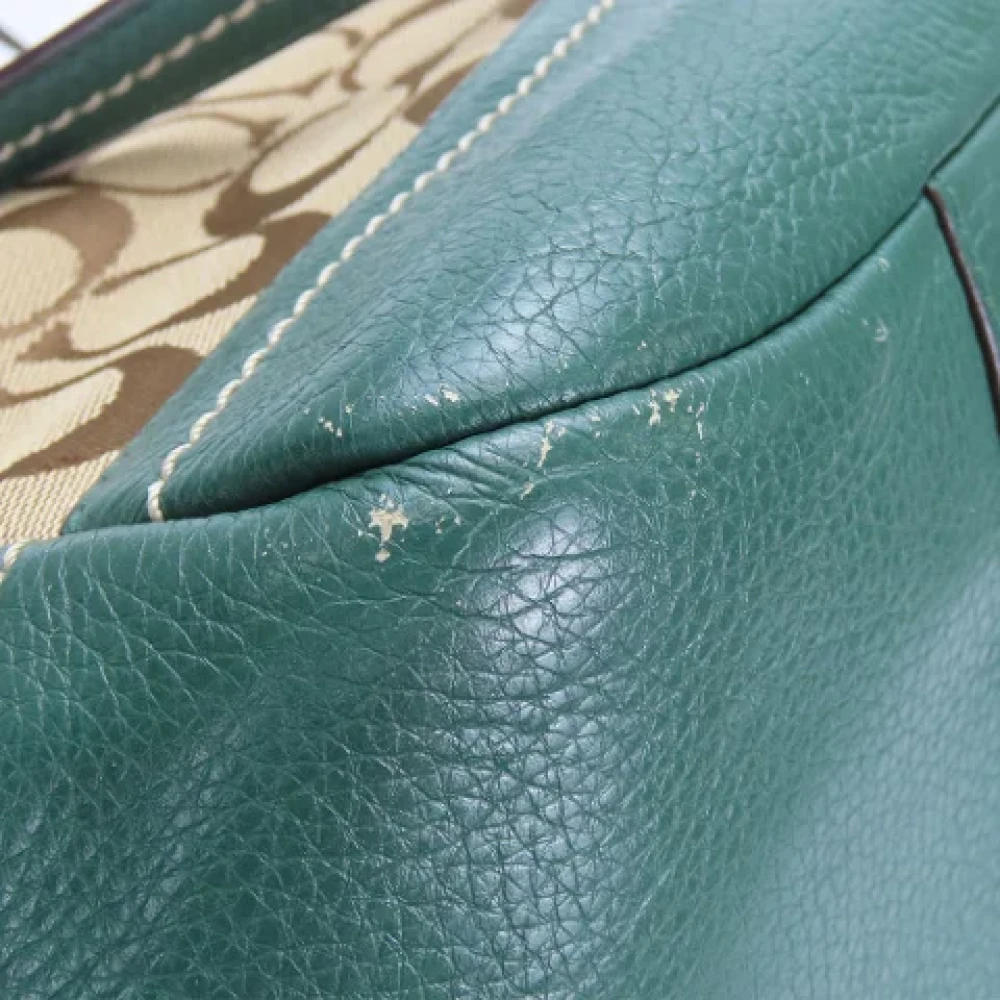 Coach Pre-owned Canvas shoulder-bags Green Dames