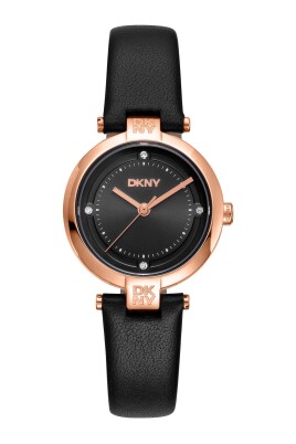 chic-leather-strap-analog-watch