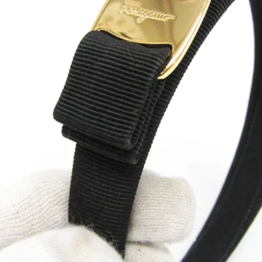 Salvatore Ferragamo Pre-owned Fabric hair-accessories Black Dames