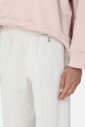 pantalon-droit-beige-classique