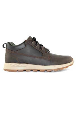 low-chukka-boots