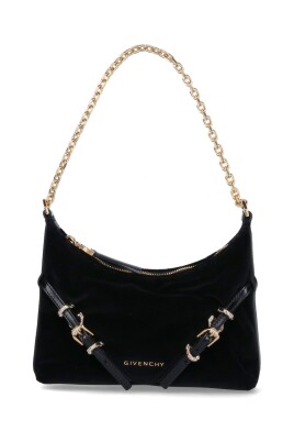 black-bags-for-a-stylish-look